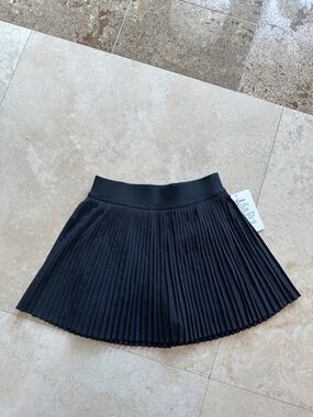 🆕NEW LULULEMON Black Pleated Skirt
